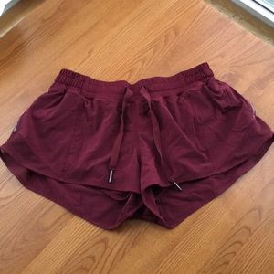Lululemon Hotty Hot Short